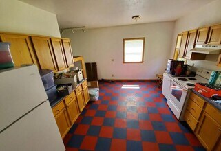 725 N 9th Ave E in Duluth, MN - Building Photo - Building Photo