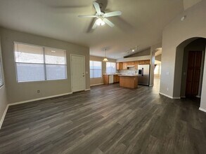 3008 S Cortland Cir in Mesa, AZ - Foto de edificio - Building Photo
