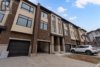 1695 Dersan St in Pickering, ON - Building Photo - Building Photo