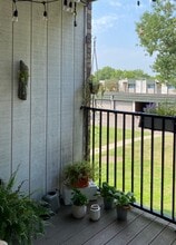 12974 Nicollet Ave, Unit 201 in Burnsville, MN - Building Photo - Building Photo