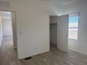 210 Vista Del Escuela in El Cajon, CA - Building Photo - Building Photo