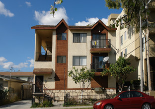 1759 Mariposa Ave in Los Angeles, CA - Building Photo - Building Photo