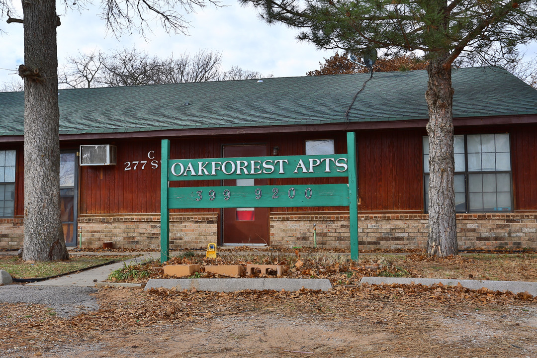 Oak Forest Apartments in Jones, OK - Building Photo