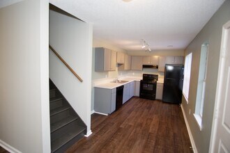 138 Welch Place, unit 2, Unit 2 in Athens, GA - Foto de edificio - Building Photo