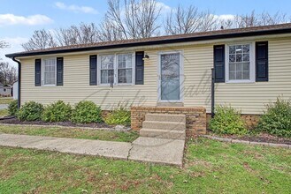 902 Rome Pike in Lebanon, TN - Building Photo - Building Photo