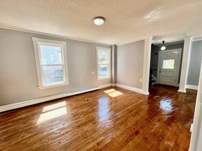 70 4th St in Auburn, ME - Building Photo - Building Photo