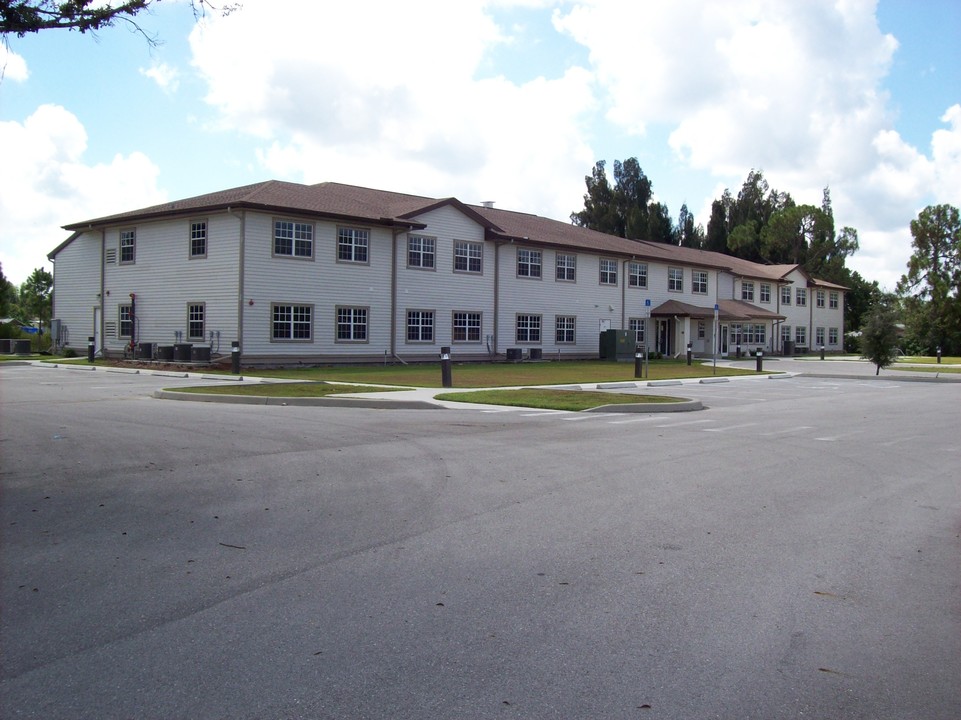 Bromelia Place in Immokalee, FL - Building Photo