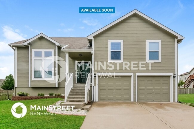 property at 1305 Amber Ln