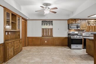 716 S Houston St in Edgewood, TX - Building Photo - Building Photo