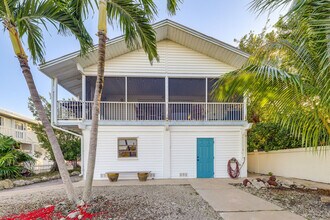 29179 Rose Dr in Big Pine Key, FL - Building Photo - Building Photo
