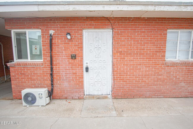 property at 1421 St Johns Dr