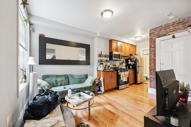 property at 12 Foster St