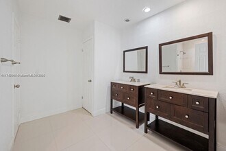 2810 NE 60th St in Fort Lauderdale, FL - Building Photo - Building Photo