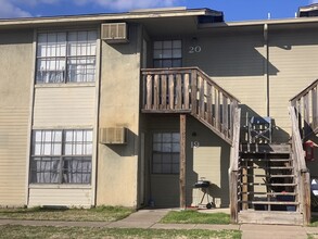 Cedars Apartments in Skiatook, OK - Building Photo - Building Photo