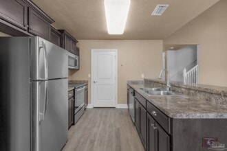 5124 Carmell Ridge Cir in Milton, FL - Building Photo - Building Photo