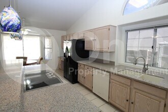 14566 W Bison Path in Surprise, AZ - Building Photo - Building Photo