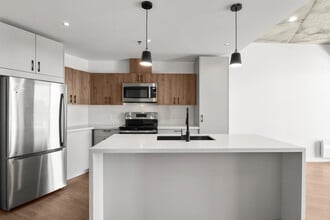 Racine Vaudreuil in Vaudreuil-dorion, QC - Building Photo - Building Photo