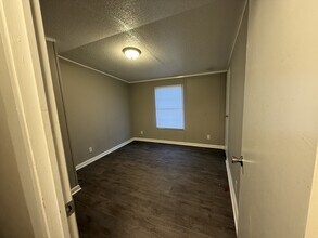 3131 S Oliver Dr in Florence, SC - Building Photo - Building Photo