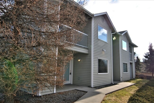 property at 589 Eastmont Ave
