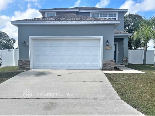 property at 2825 Oak Hammock Loop