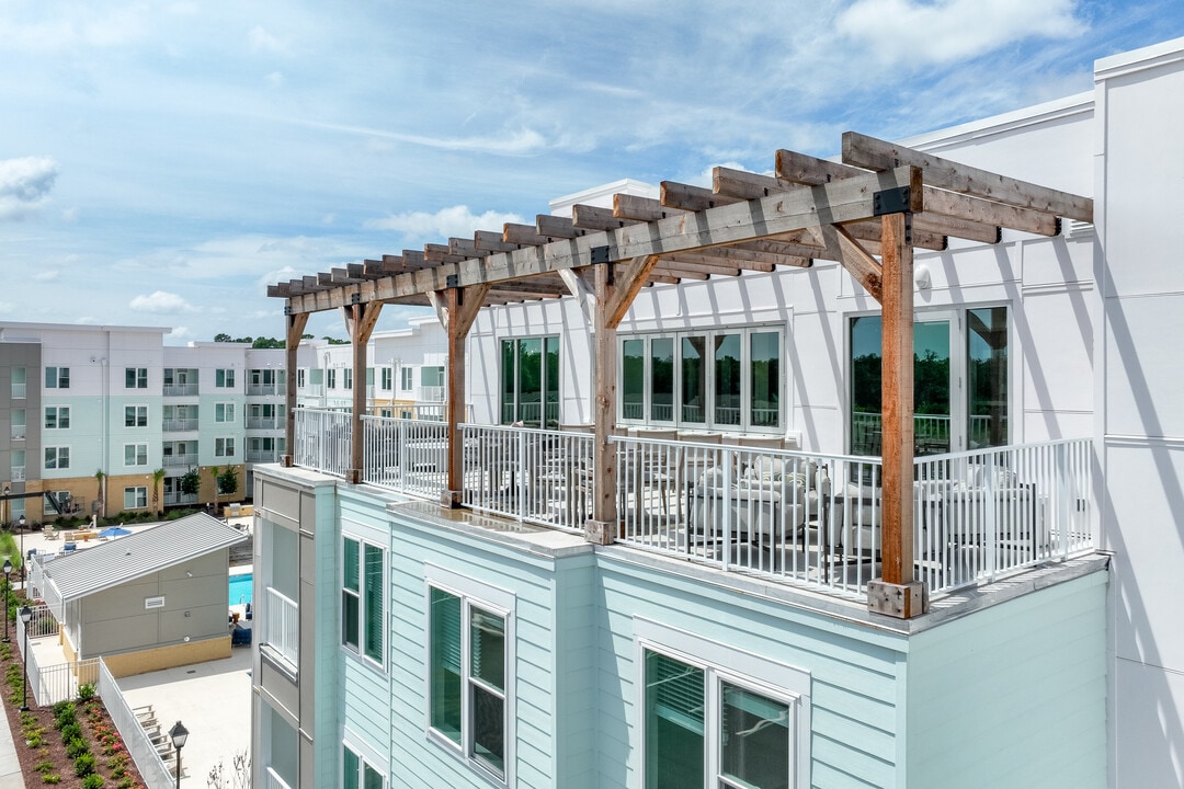 Landing at Coventry in Myrtle Beach, SC - Building Photo