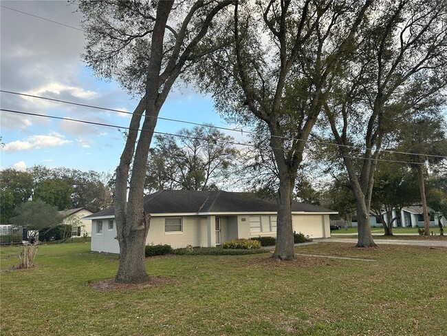 625 Forest Lake Dr in Altamonte Springs, FL - Foto de edificio - Building Photo