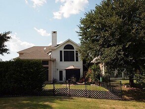 716 Canal St in Irving, TX - Building Photo - Building Photo