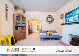 803 1/2 S Main Ave in Sioux Falls, SD - Building Photo - Building Photo