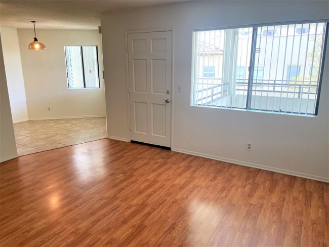 503 S Adams St in Glendale, CA - Foto de edificio - Building Photo