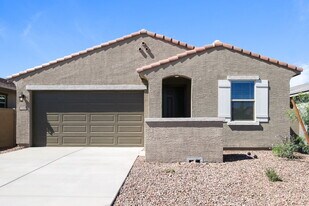 11008 S 56th Ln in Phoenix, AZ - Building Photo