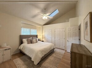 82 6th St in Cambridge, MA - Foto de edificio - Building Photo