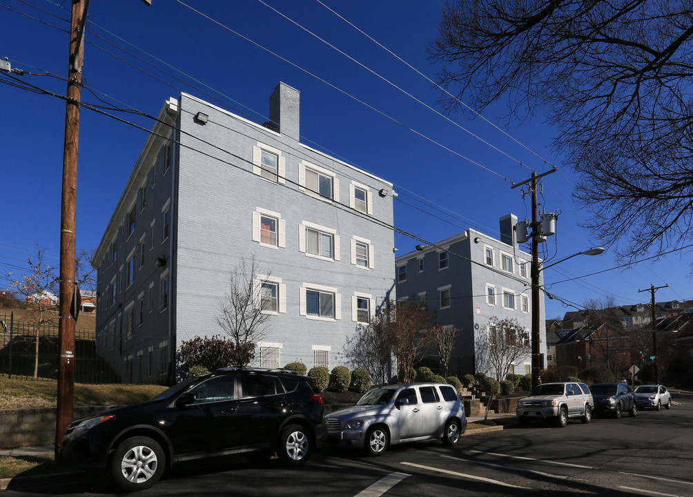 High Land View in Washington, DC - Building Photo