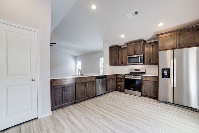 property at 108 E Latimer Pl