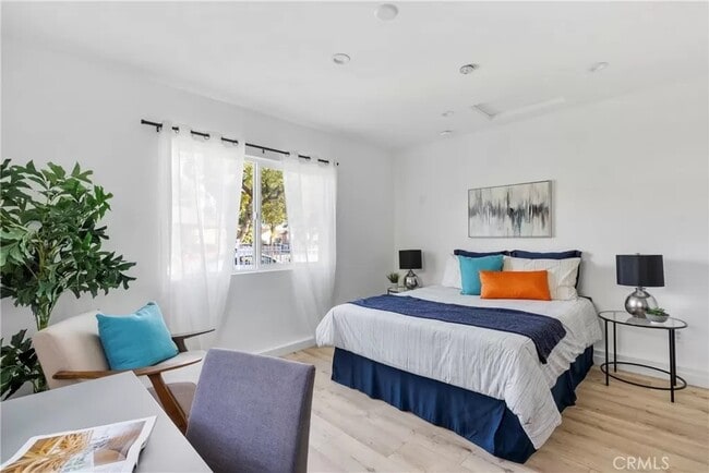 6223 10th Ave in Los Angeles, CA - Building Photo - Building Photo