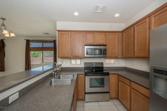 8332 N Johnson Dr in Tucson, AZ - Building Photo - Building Photo