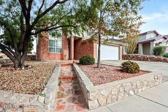 6779 Dakota Ridge Dr in El Paso, TX - Building Photo - Building Photo