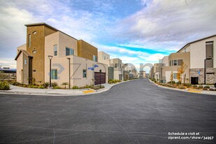 27503 N Golden Currant Pl in Valencia, CA - Foto de edificio - Building Photo