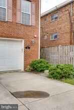 2026 N Culpeper St in Arlington, VA - Building Photo - Building Photo