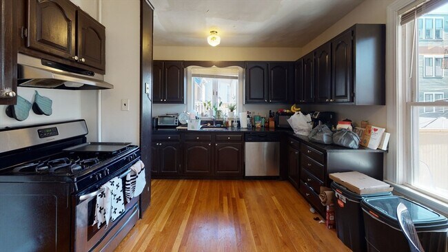 property at 27 Falcon St