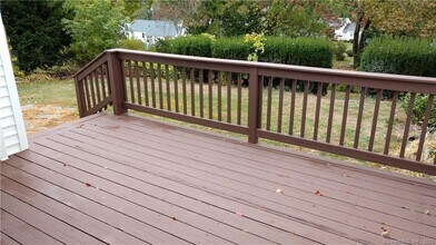 73 Knollwood Rd in West Hartford, CT - Building Photo - Building Photo