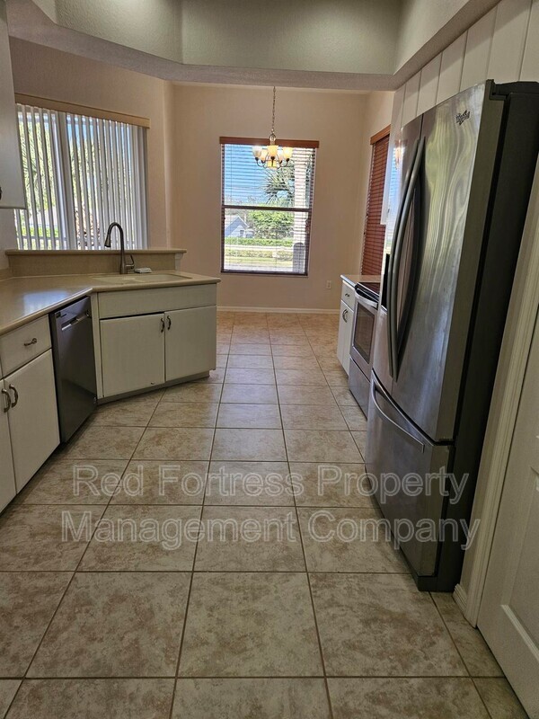 9220 Belleza Way in Ft. Myers, FL - Building Photo - Building Photo