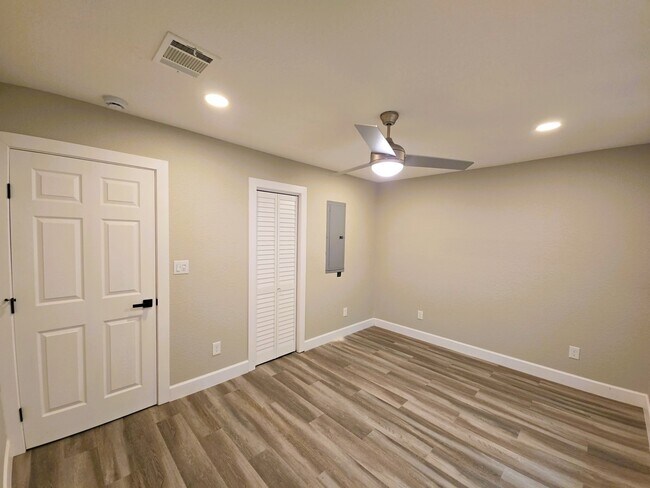 property at 9121 Lazydale Ln