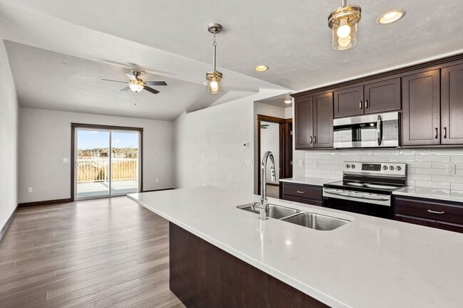 4826 N Marlo Wy in Appleton, WI - Building Photo - Building Photo