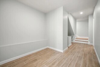 147 Grampian Way in Boston, MA - Building Photo - Building Photo