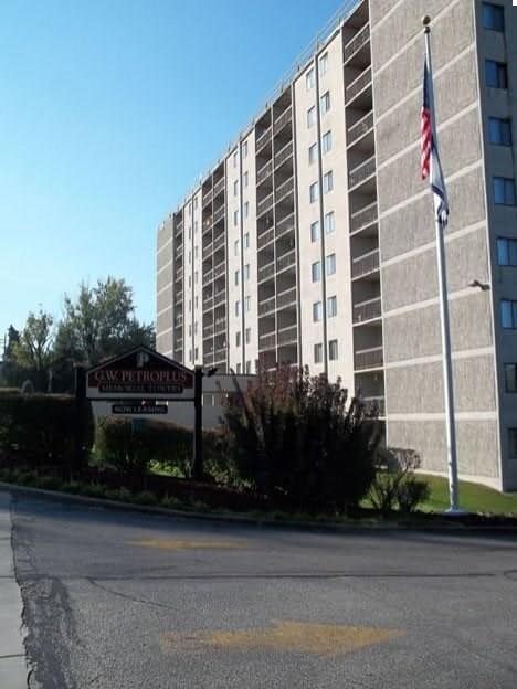 1414 National Rd in Wheeling, WV - Building Photo