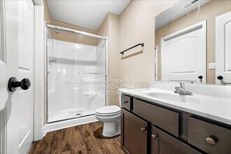 126 Barberry Ln in Raymore, MO - Building Photo - Building Photo