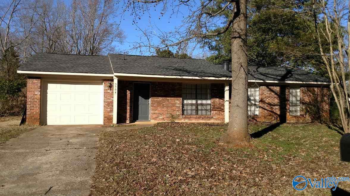 3904 Fair Oak Ln SW in Huntsville, AL - Building Photo