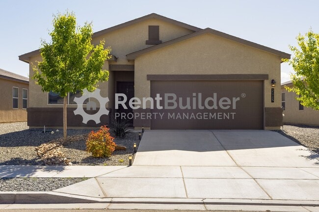 property at 2115 Solitaire St NE