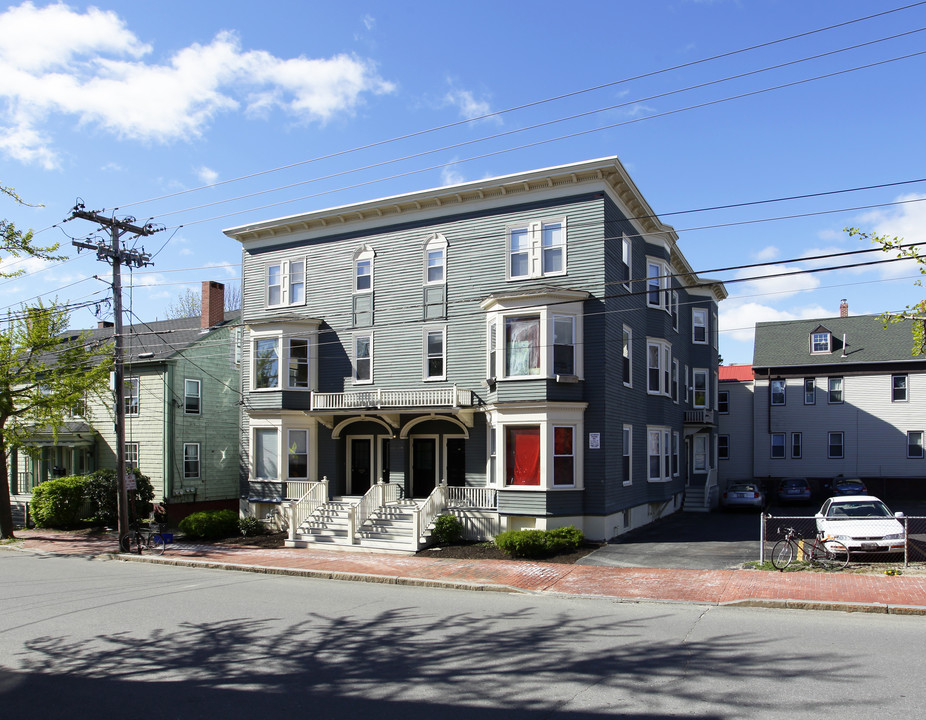 122-124 Brackett St in Portland, ME - Building Photo