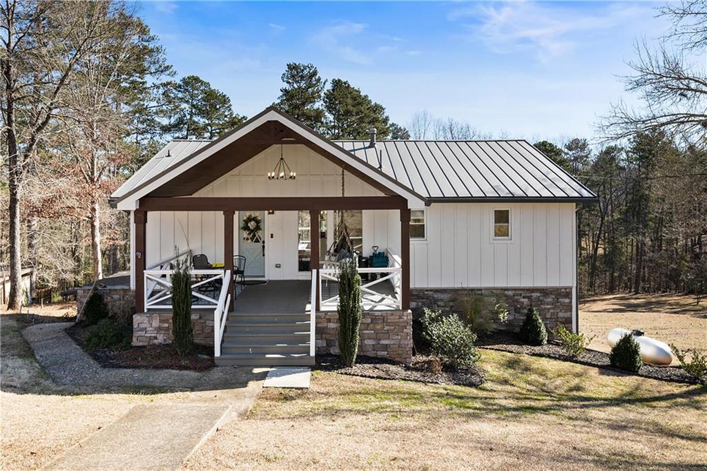 4035 Lacey Dr in Cumming, GA - Building Photo